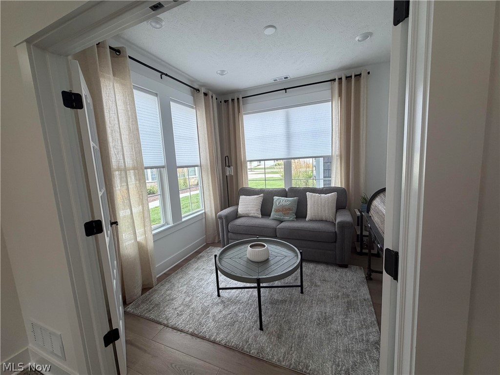 516 Port Side Drive Avon Lake OH 44012