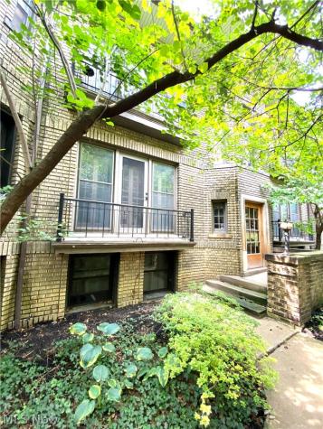 2469 Overlook Road Cleveland Heights OH 44106
