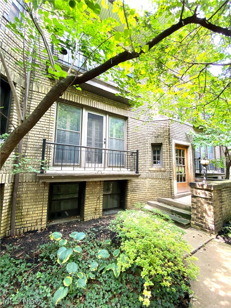 2469 Overlook Road Cleveland Heights OH 44106