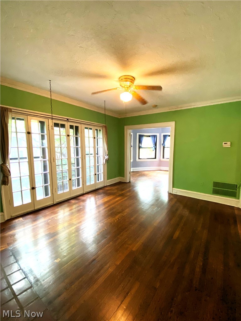 2469 Overlook Road Cleveland Heights OH 44106