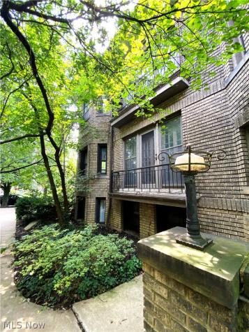 2469 Overlook Road Cleveland Heights OH 44106