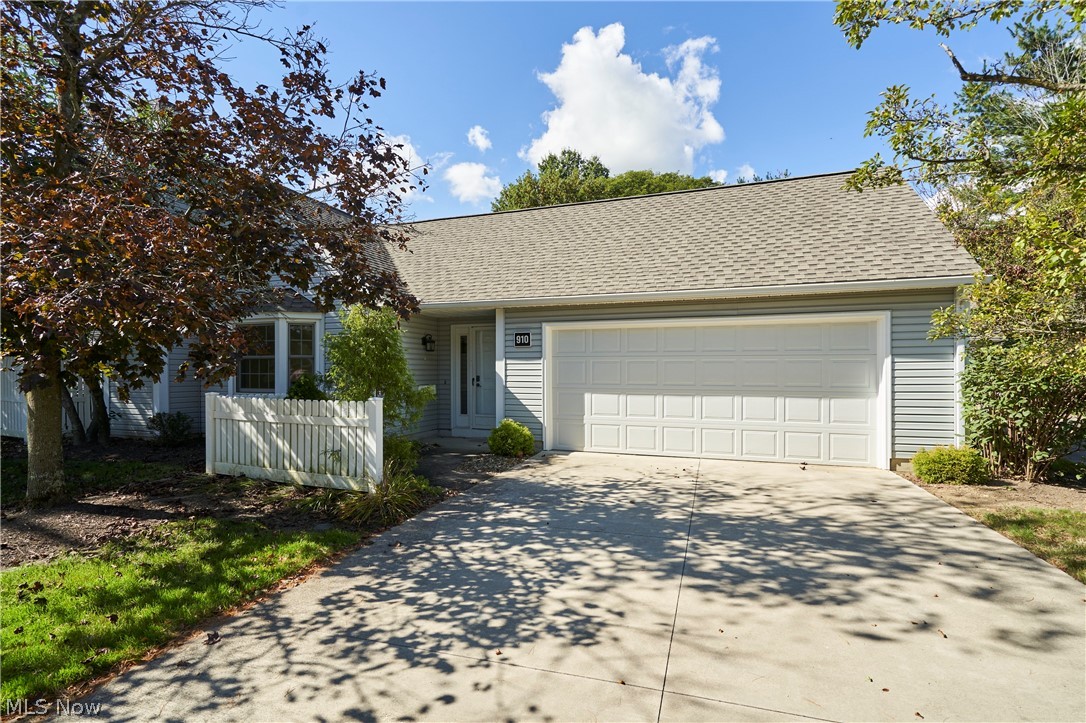 910 Wellsley Lane Akron OH 44313