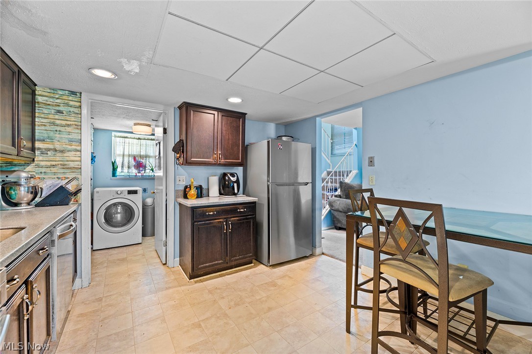 8851 Holly Lane Olmsted Falls OH 44138