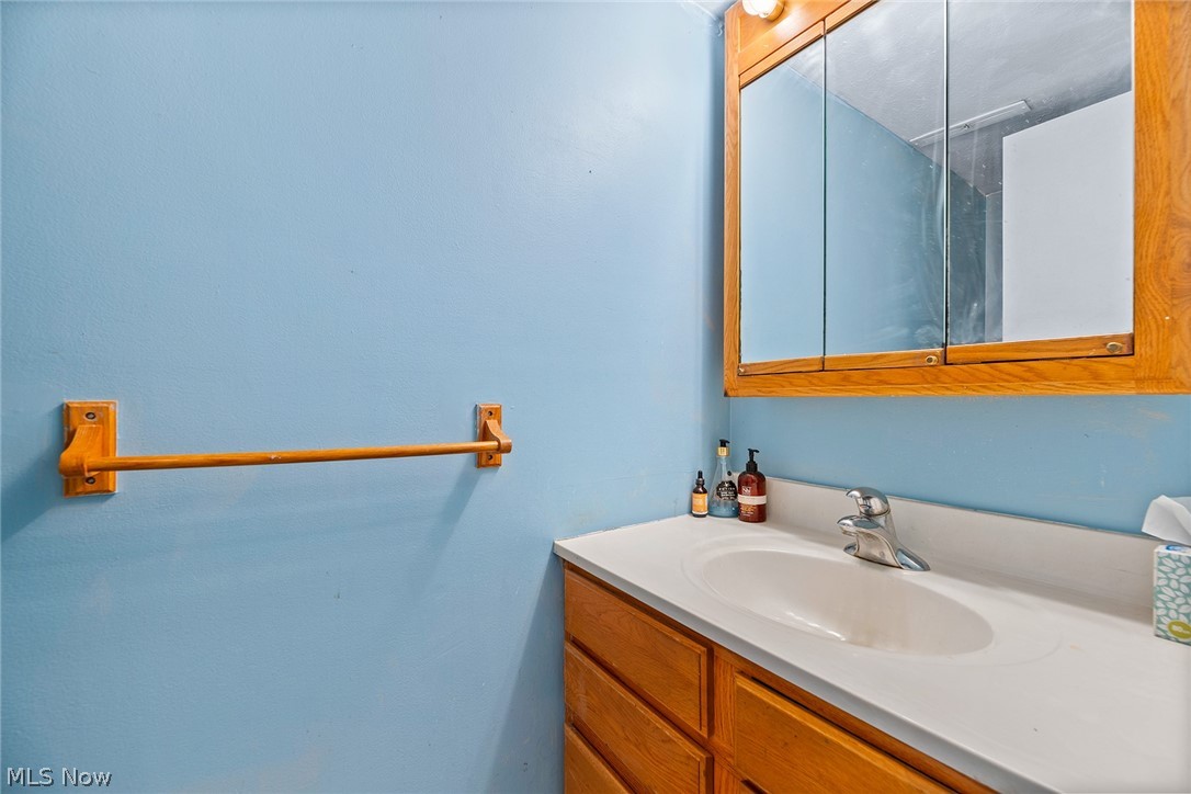 8851 Holly Lane Olmsted Falls OH 44138