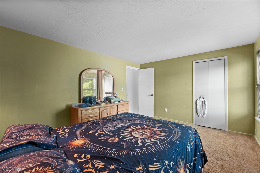 8851 Holly Lane Olmsted Falls OH 44138