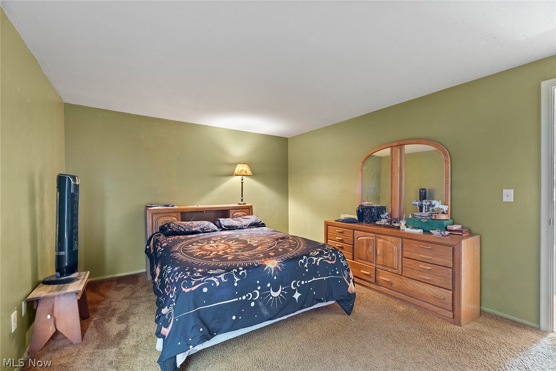 8851 Holly Lane Olmsted Falls OH 44138
