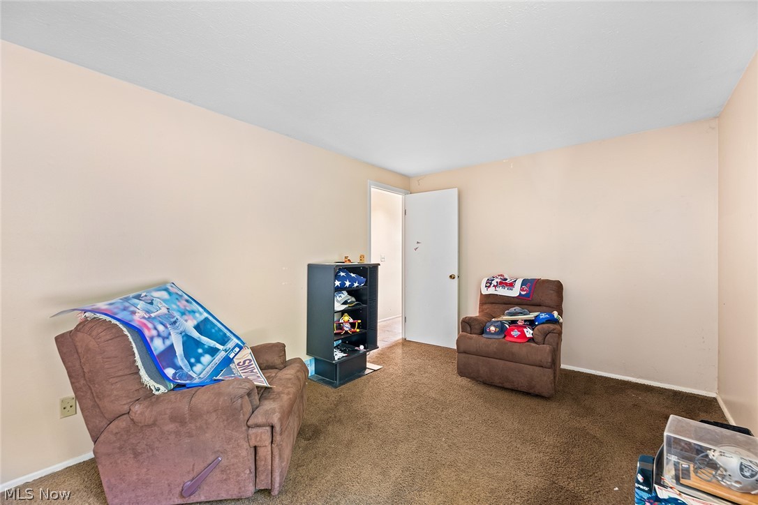 8851 Holly Lane Olmsted Falls OH 44138