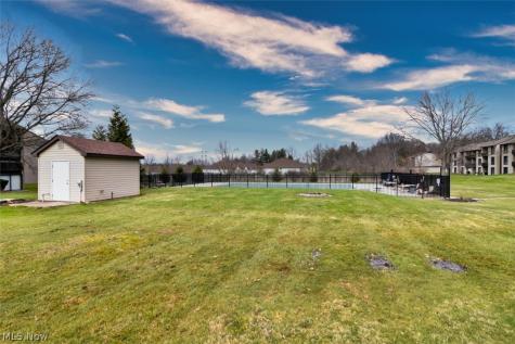 6270 Greenwood Sagamore Hills OH 44067
