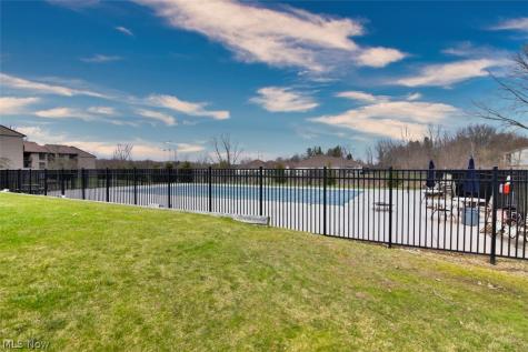 6270 Greenwood Sagamore Hills OH 44067