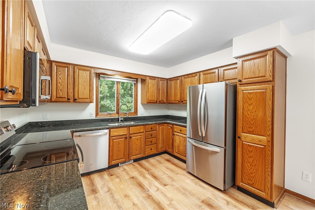 114 Barkwood Drive Wadsworth OH 44281