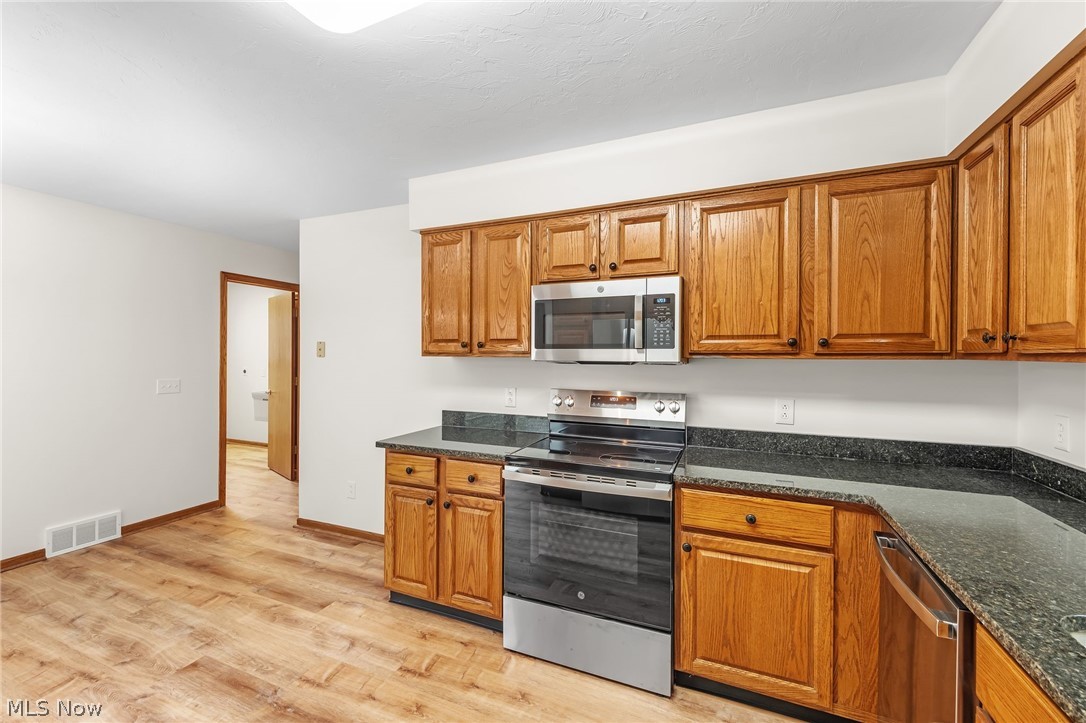 114 Barkwood Drive Wadsworth OH 44281