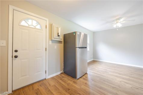 10366 Manorford Drive Parma Heights OH 44130