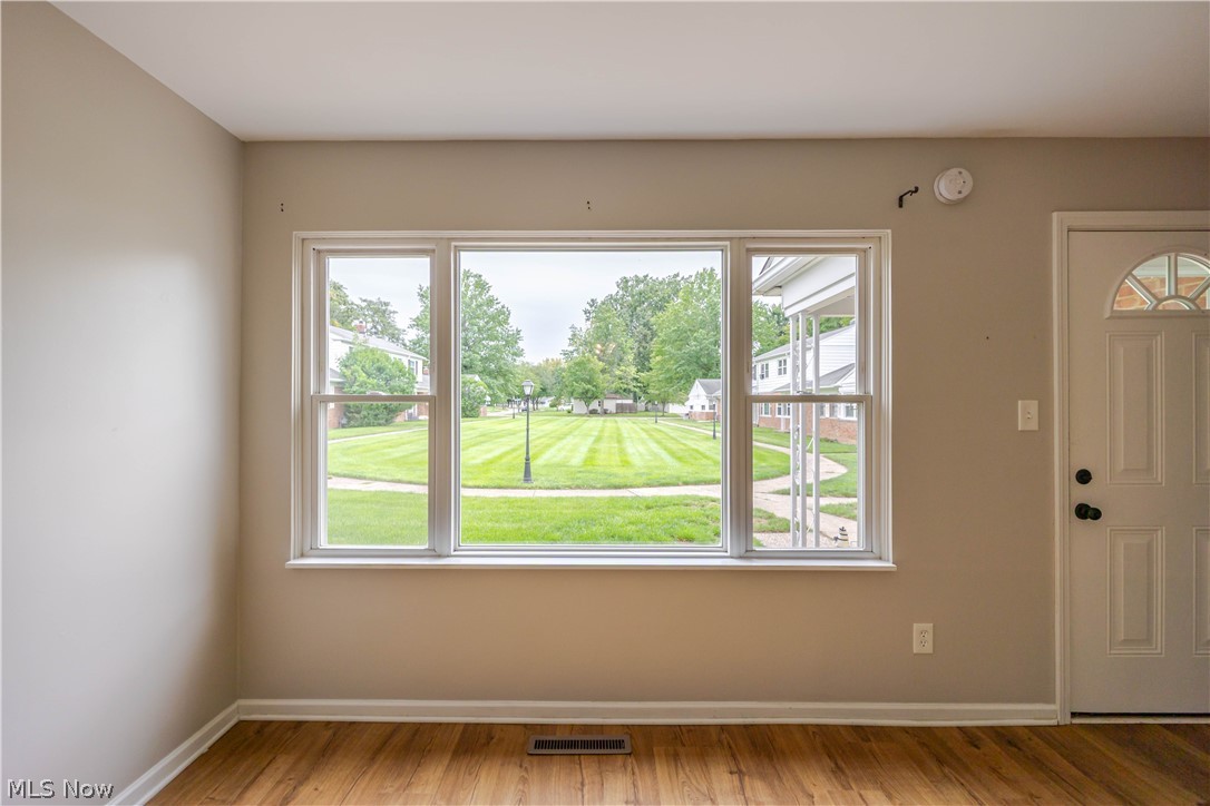 10366 Manorford Drive Parma Heights OH 44130