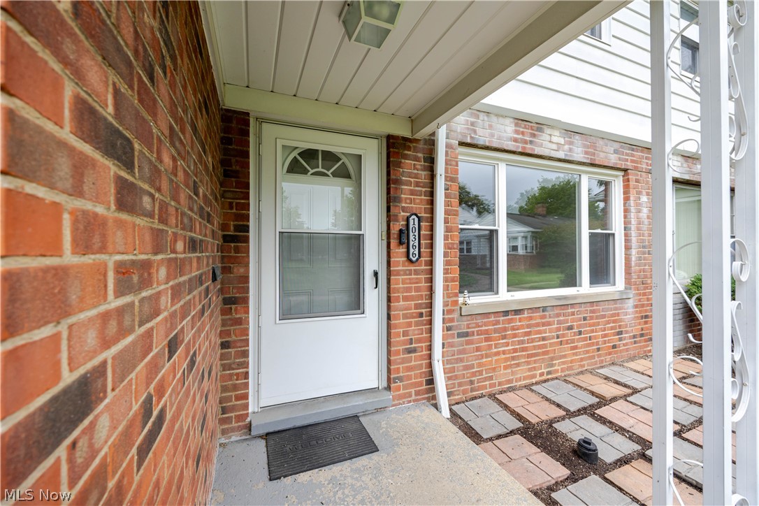 10366 Manorford Drive Parma Heights OH 44130