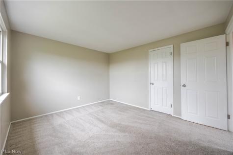 10366 Manorford Drive Parma Heights OH 44130