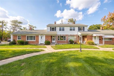 10366 Manorford Drive Parma Heights OH 44130