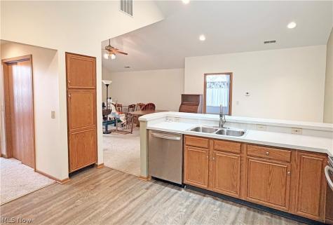 4216 Tannybrooke Lane NW Canton OH 44718
