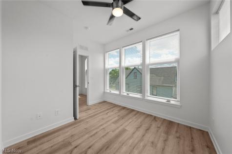 1924 W 47th Avenue Cleveland OH 44102