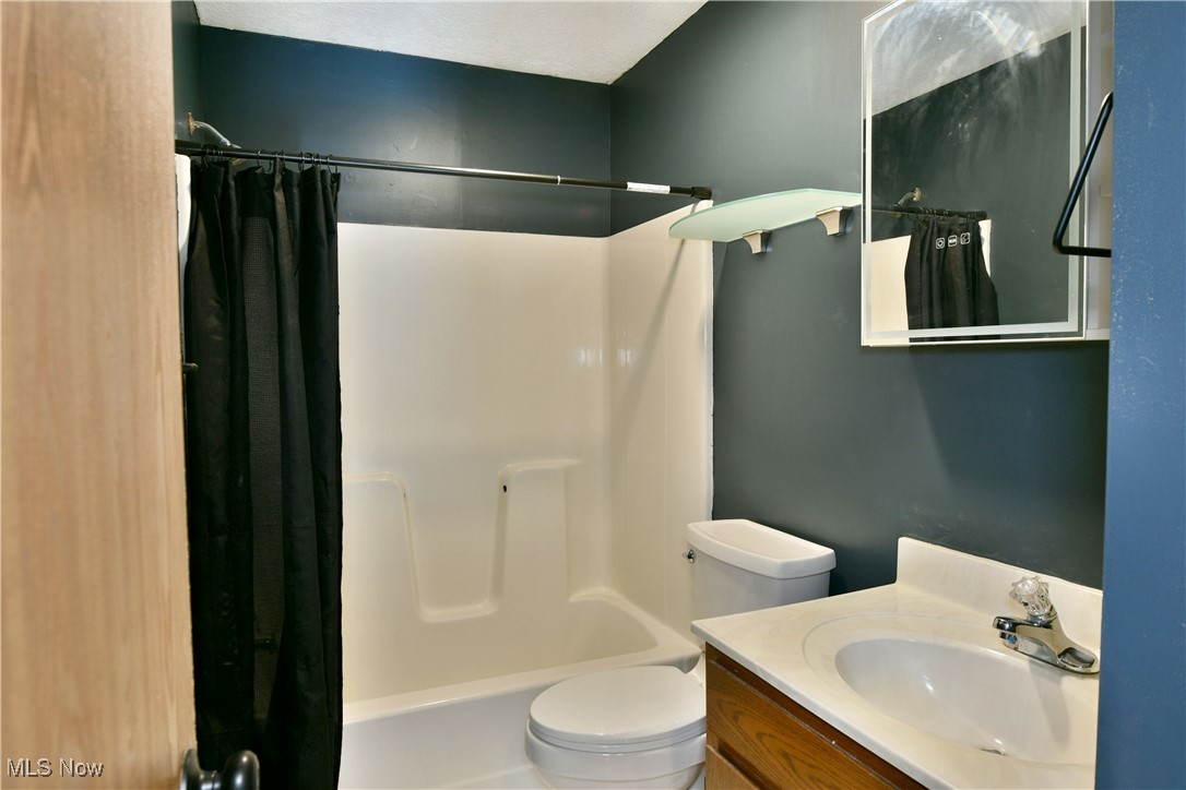 3224 Woodland Trail Cortland OH 44410
