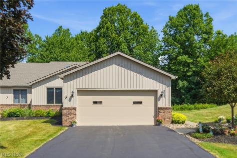 1451 Tripodi Circle Niles OH 44446