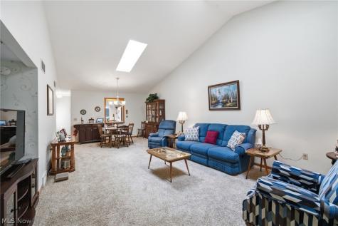 1451 Tripodi Circle Niles OH 44446