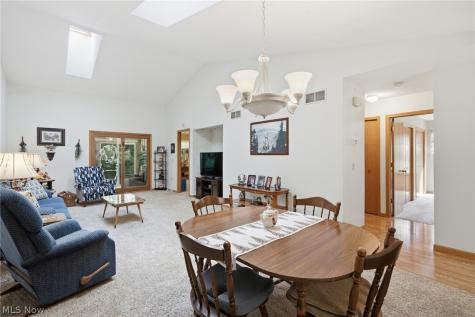1451 Tripodi Circle Niles OH 44446