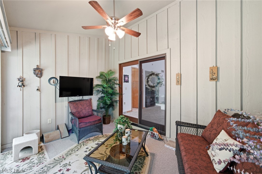 1451 Tripodi Circle Niles OH 44446