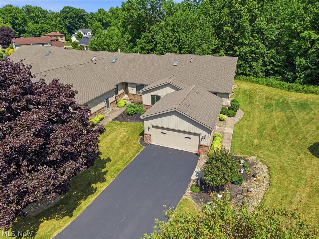 1451 Tripodi Circle Niles OH 44446