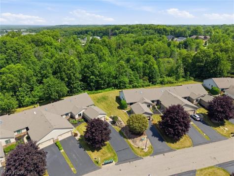 1451 Tripodi Circle Niles OH 44446