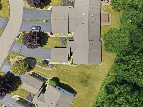 1451 Tripodi Circle Niles OH 44446