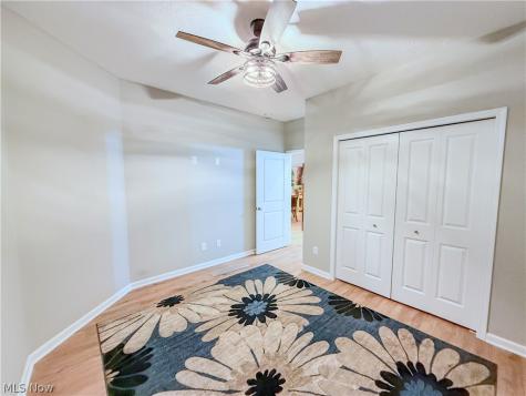 118 W Spring Drive Elyria OH 44035