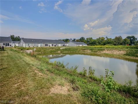 118 W Spring Drive Elyria OH 44035