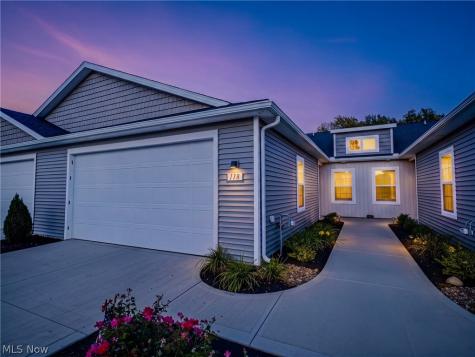 118 W Spring Drive Elyria OH 44035