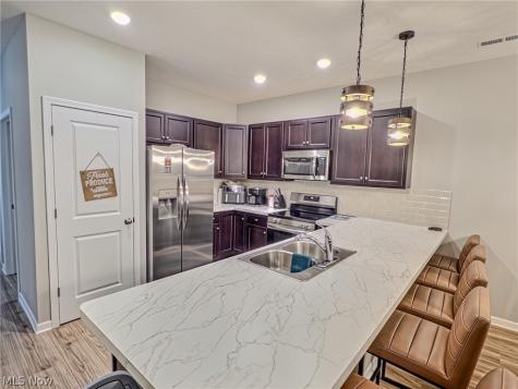 118 W Spring Drive Elyria OH 44035