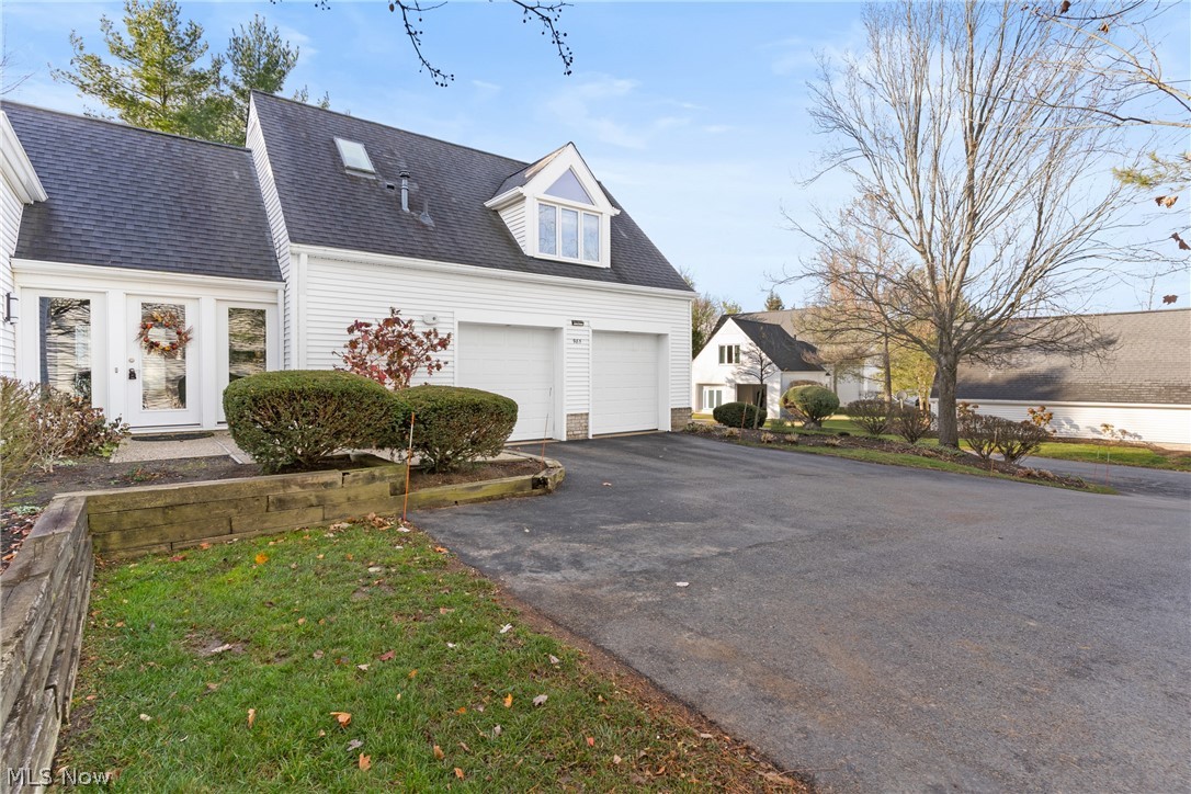985 Goldenrod Trail Aurora OH 44202