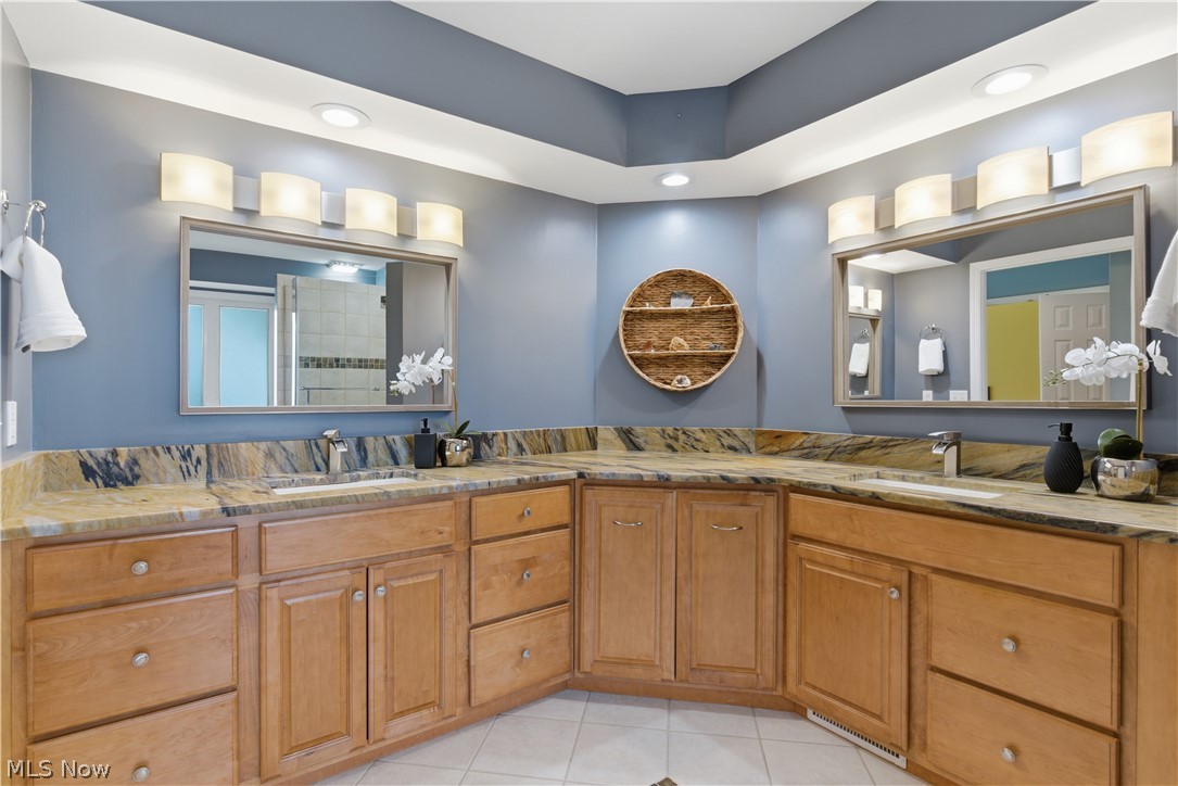 985 Goldenrod Trail Aurora OH 44202