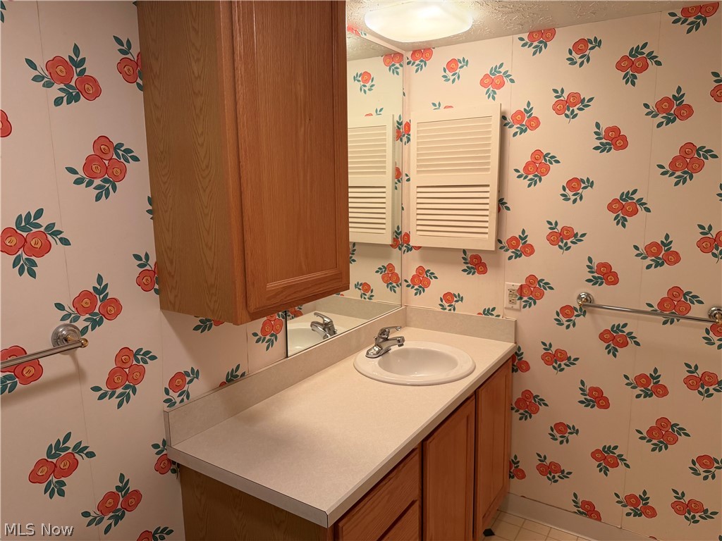 612 Trevitt Circle W Euclid OH 44143
