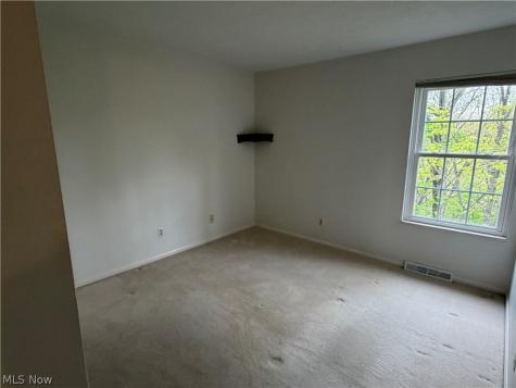 612 Trevitt Circle W Euclid OH 44143