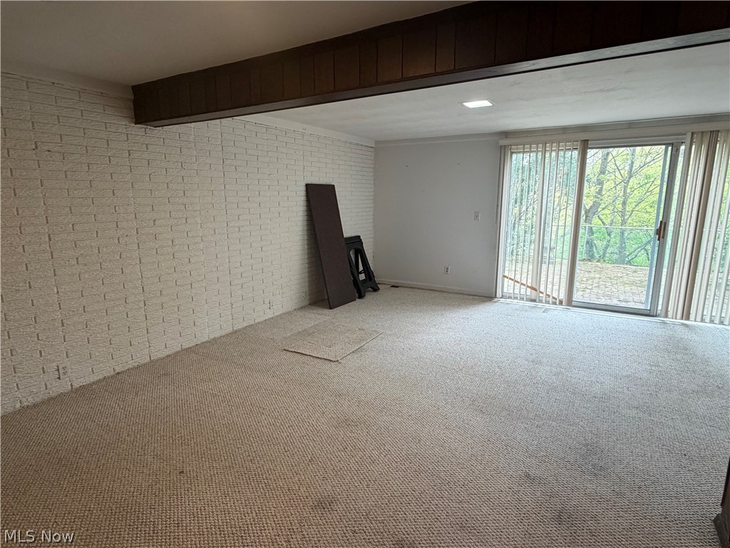 612 Trevitt Circle W Euclid OH 44143
