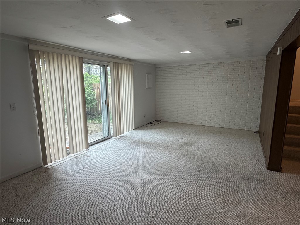 612 Trevitt Circle W Euclid OH 44143