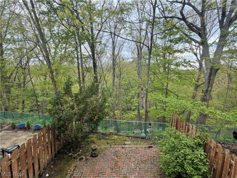 612 Trevitt Circle W Euclid OH 44143