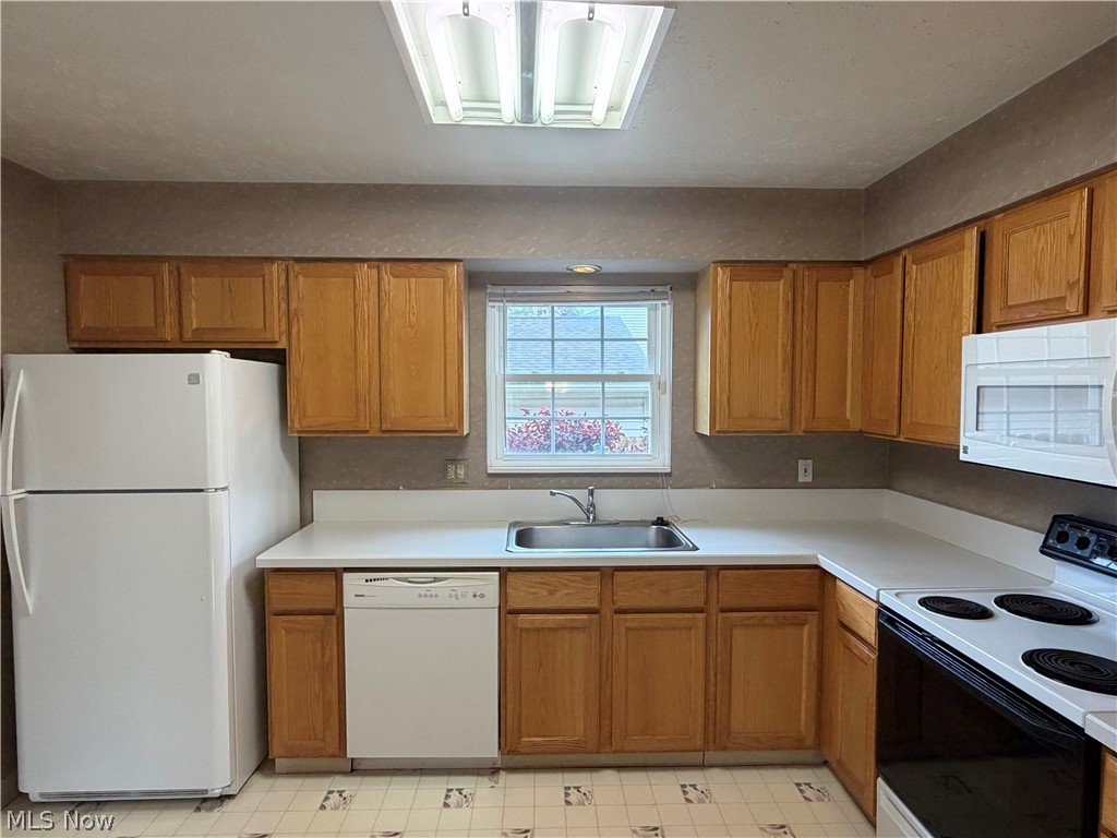 612 Trevitt Circle W Euclid OH 44143