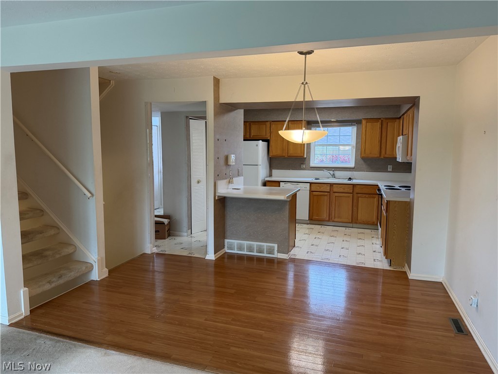 612 Trevitt Circle W Euclid OH 44143