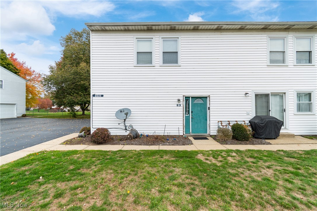 Uniontown OH, 2511 Royal County Down