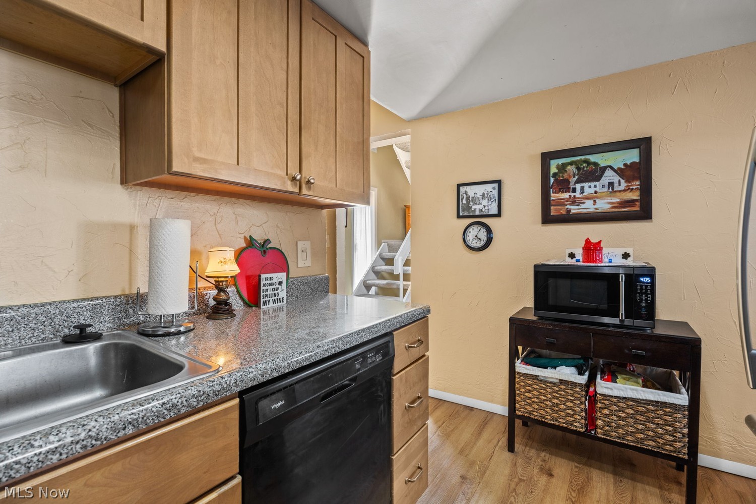 230 Deepwood Drive Wadsworth OH 44281