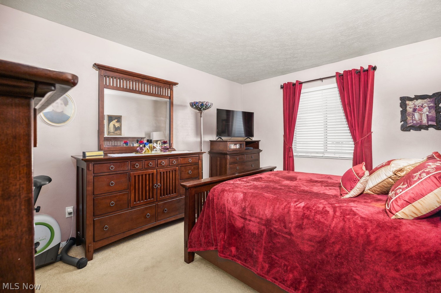 230 Deepwood Drive Wadsworth OH 44281