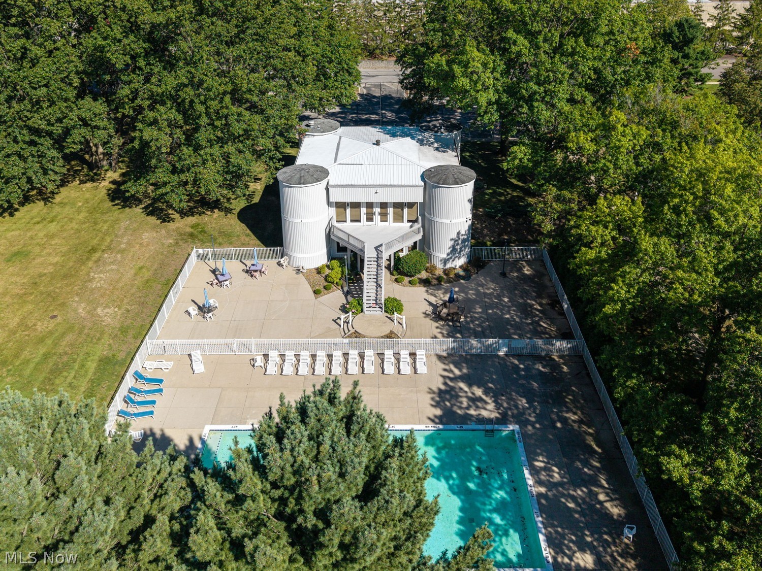 230 Deepwood Drive Wadsworth OH 44281