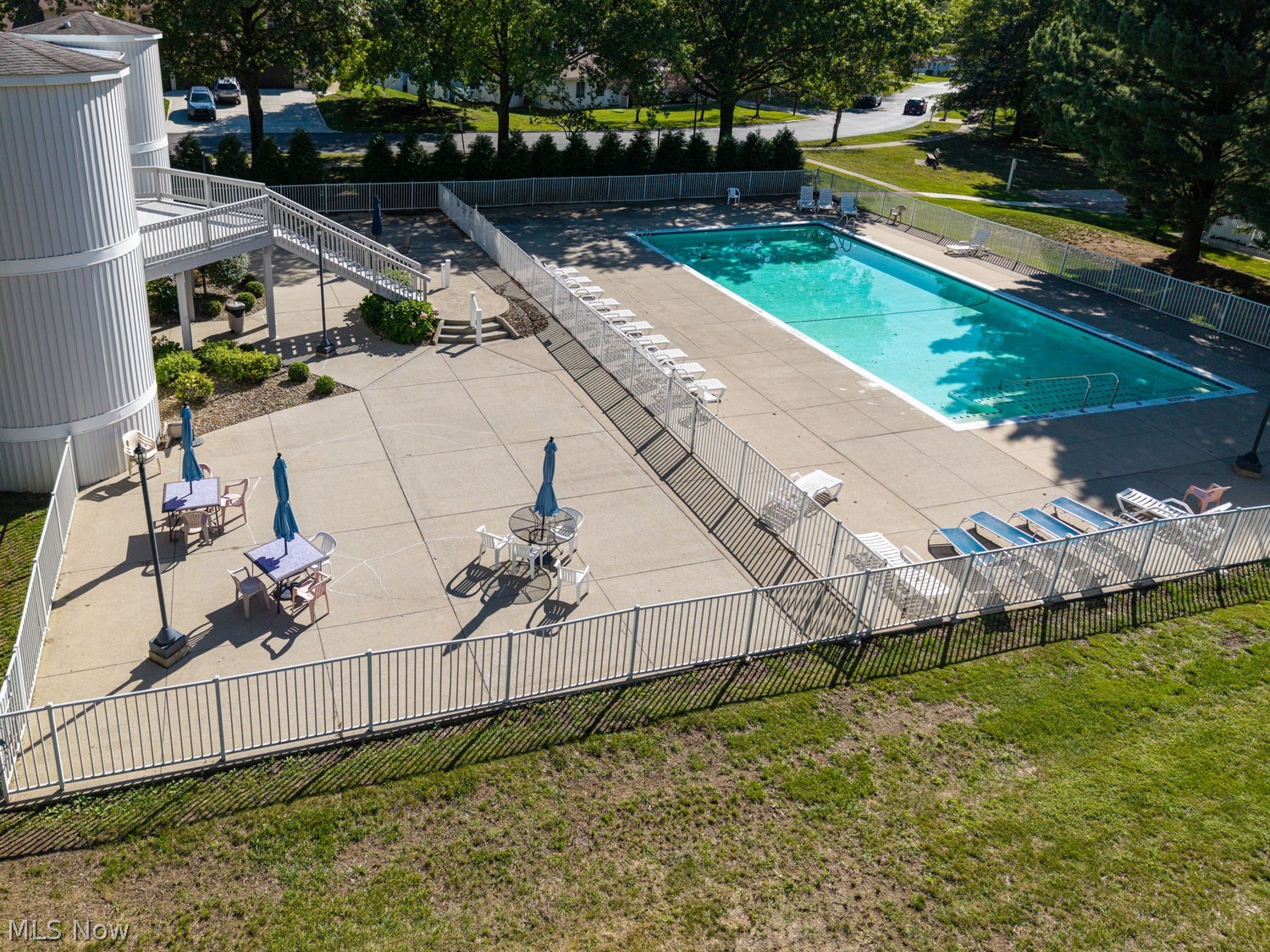 230 Deepwood Drive Wadsworth OH 44281