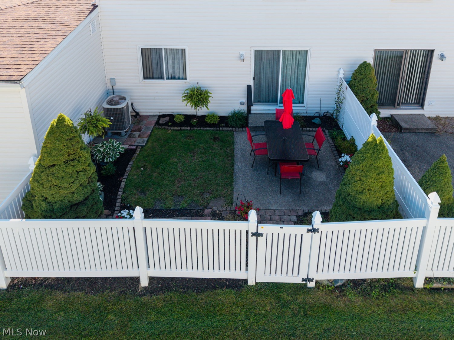 230 Deepwood Drive Wadsworth OH 44281
