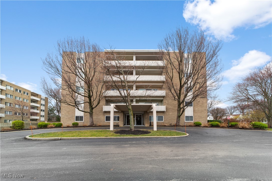 2159 Wooster Road Rocky River OH 44116